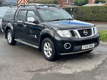 Used Nissan Navara 2015 for sale - 77109020: Photo