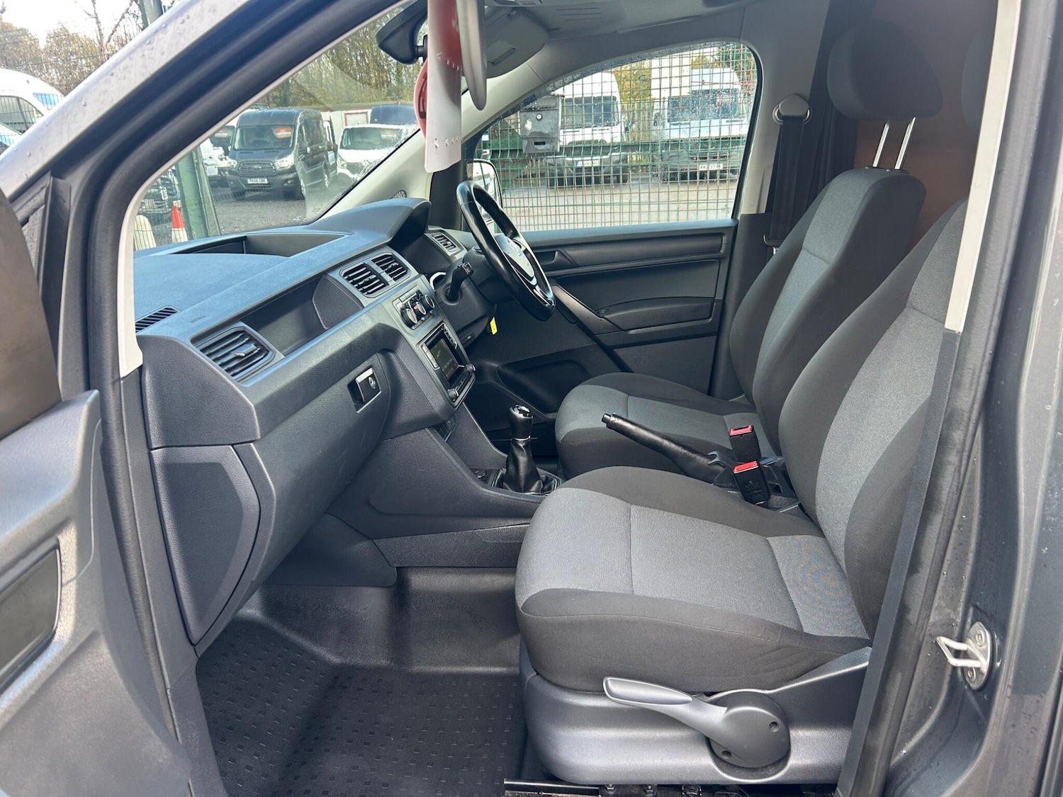 Used Volkswagen Caddy 2016 for sale - 76689927: Photo 12