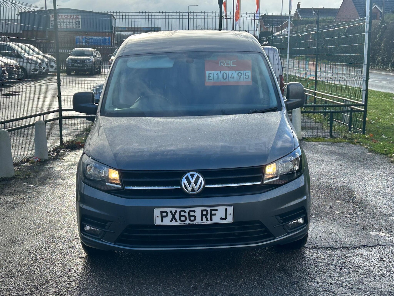 Used Volkswagen Caddy 2016 for sale - 76689927: Photo 2