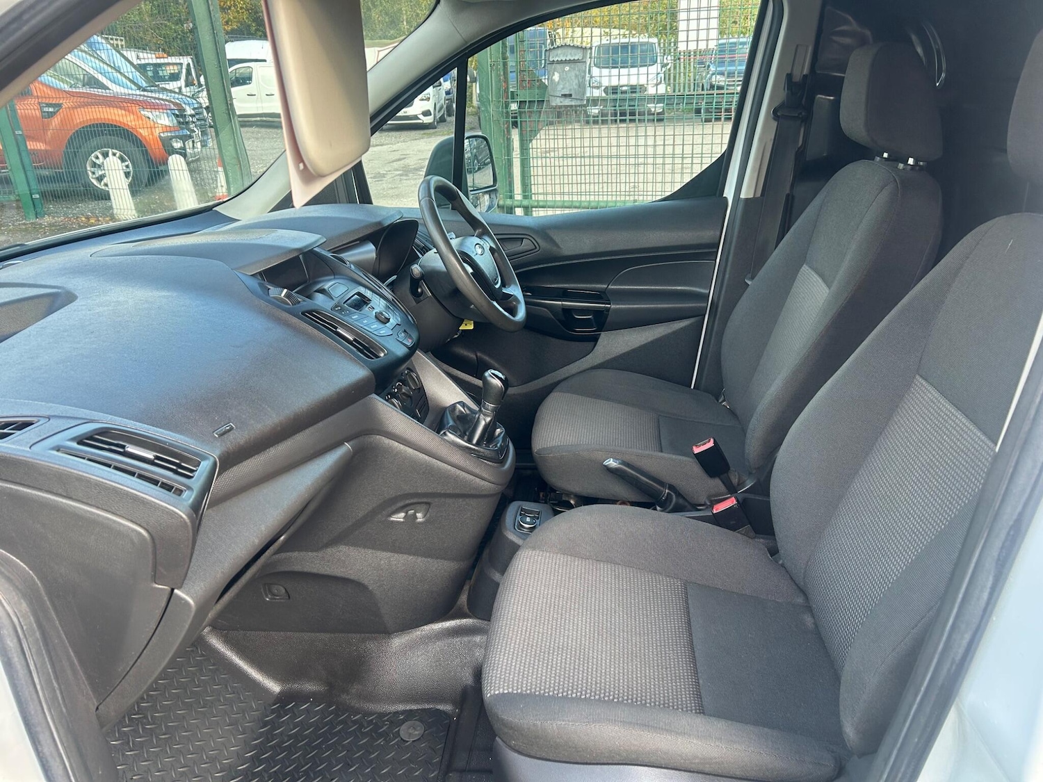 Used Ford Transit Connect 2017 for sale - 76360955: Photo 12