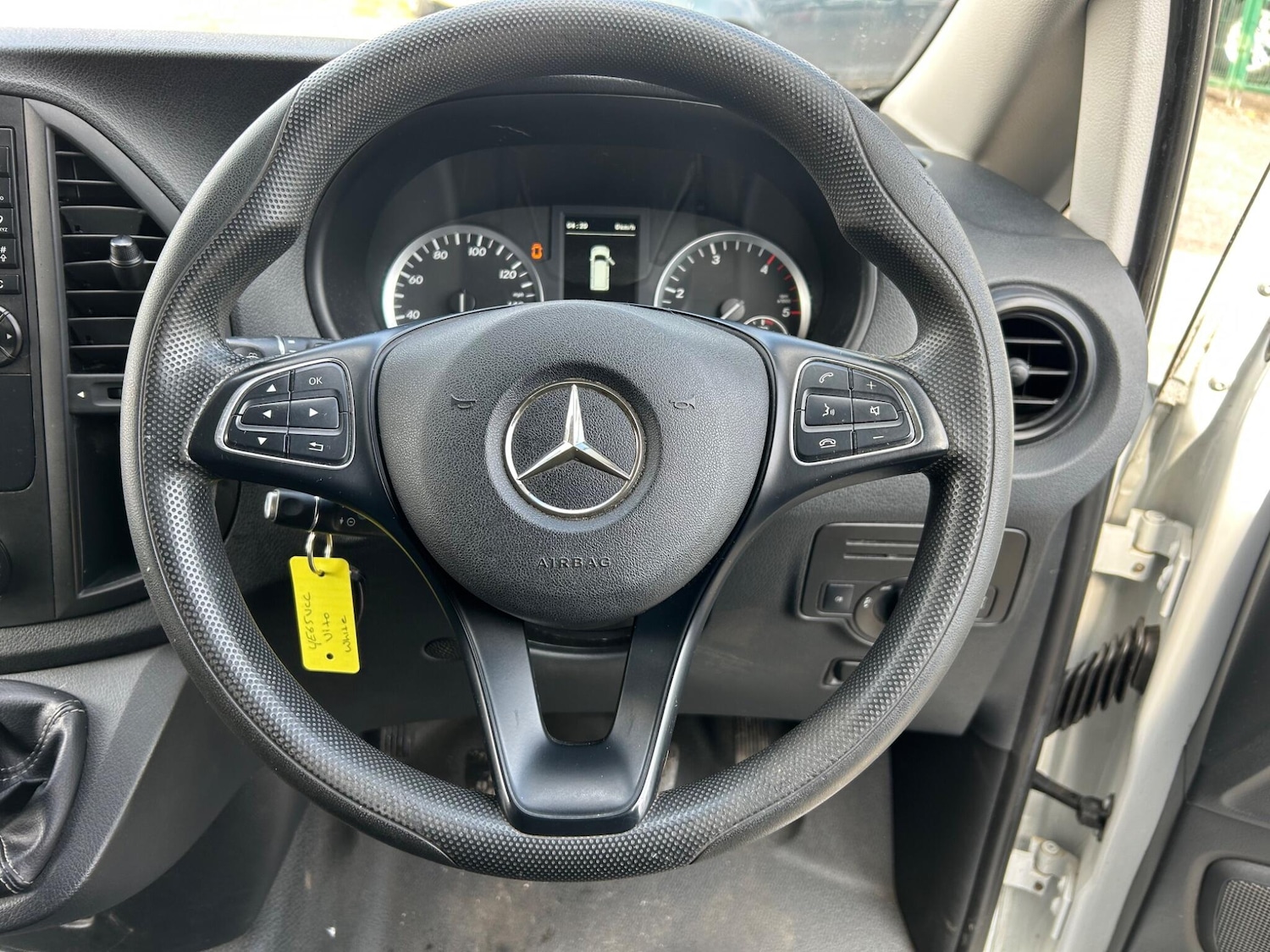 Used Mercedes-Benz Vito 2015 for sale - 76001976: Photo 18