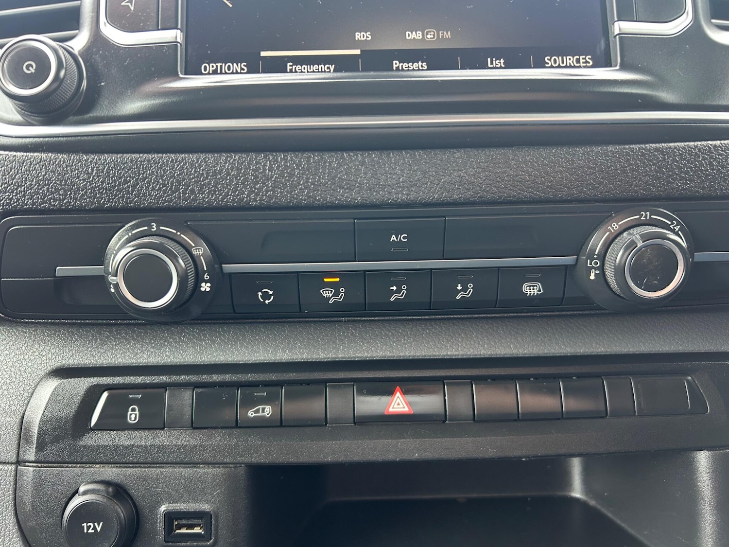 Used Vauxhall Vivaro 2021 for sale - 77969690: Photo 21