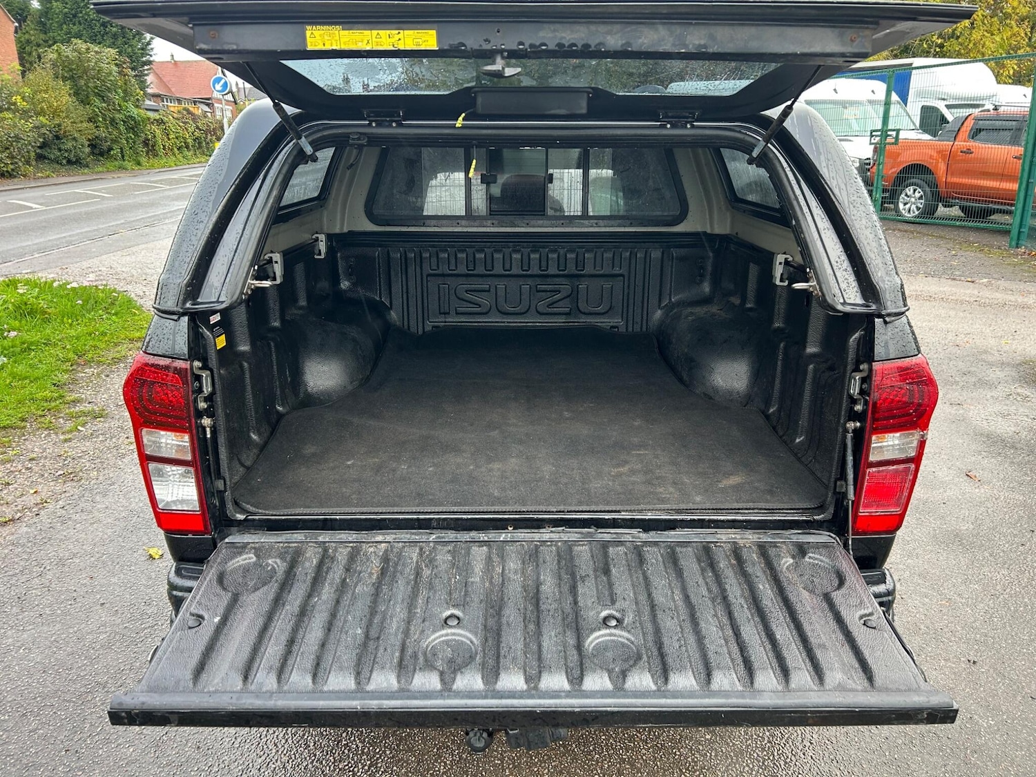 Used Isuzu D-Max 2016 for sale - 76360998: Photo 10