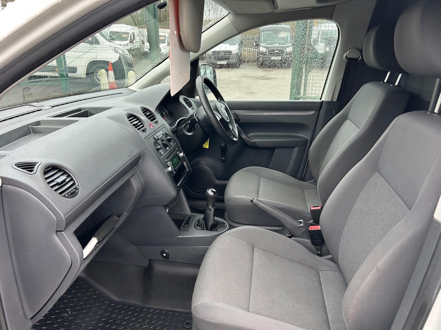 Used Volkswagen Caddy 2015 for sale - 77645837: Photo 14