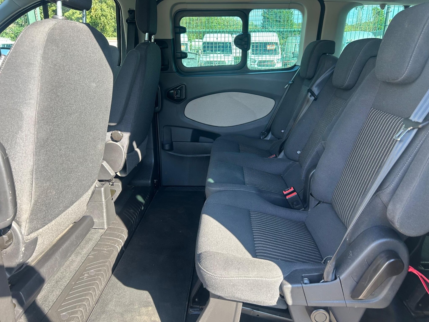 Used Ford Tourneo Custom 2016 for sale - 76988637: Photo 15