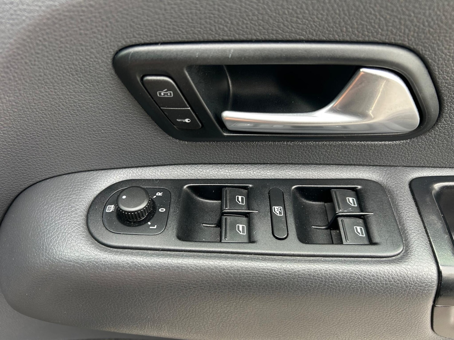 Used Volkswagen Amarok 2015 for sale - 76991369: Photo 19