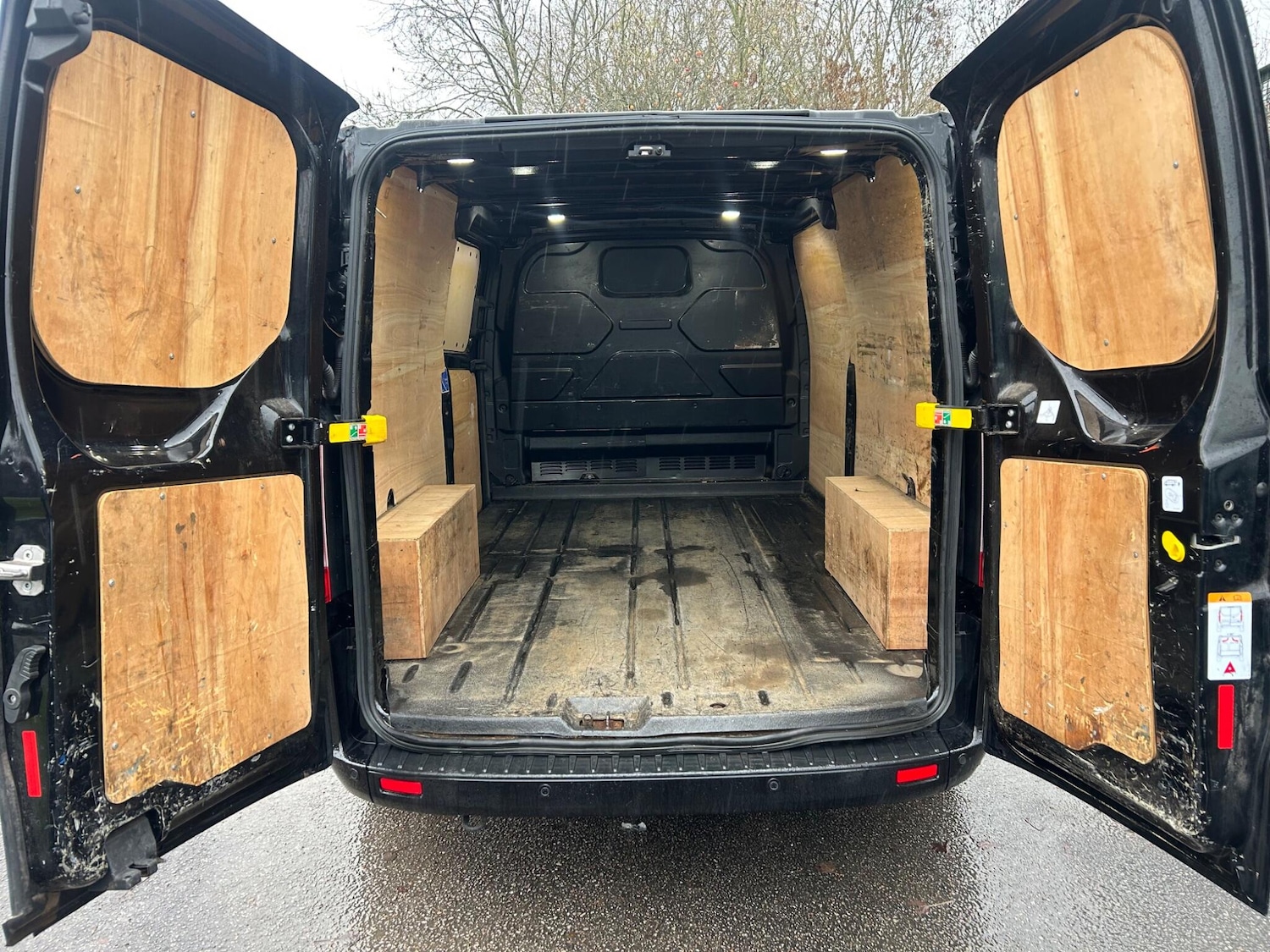 Used Ford Transit Custom for sale - 76824755: Photo 11