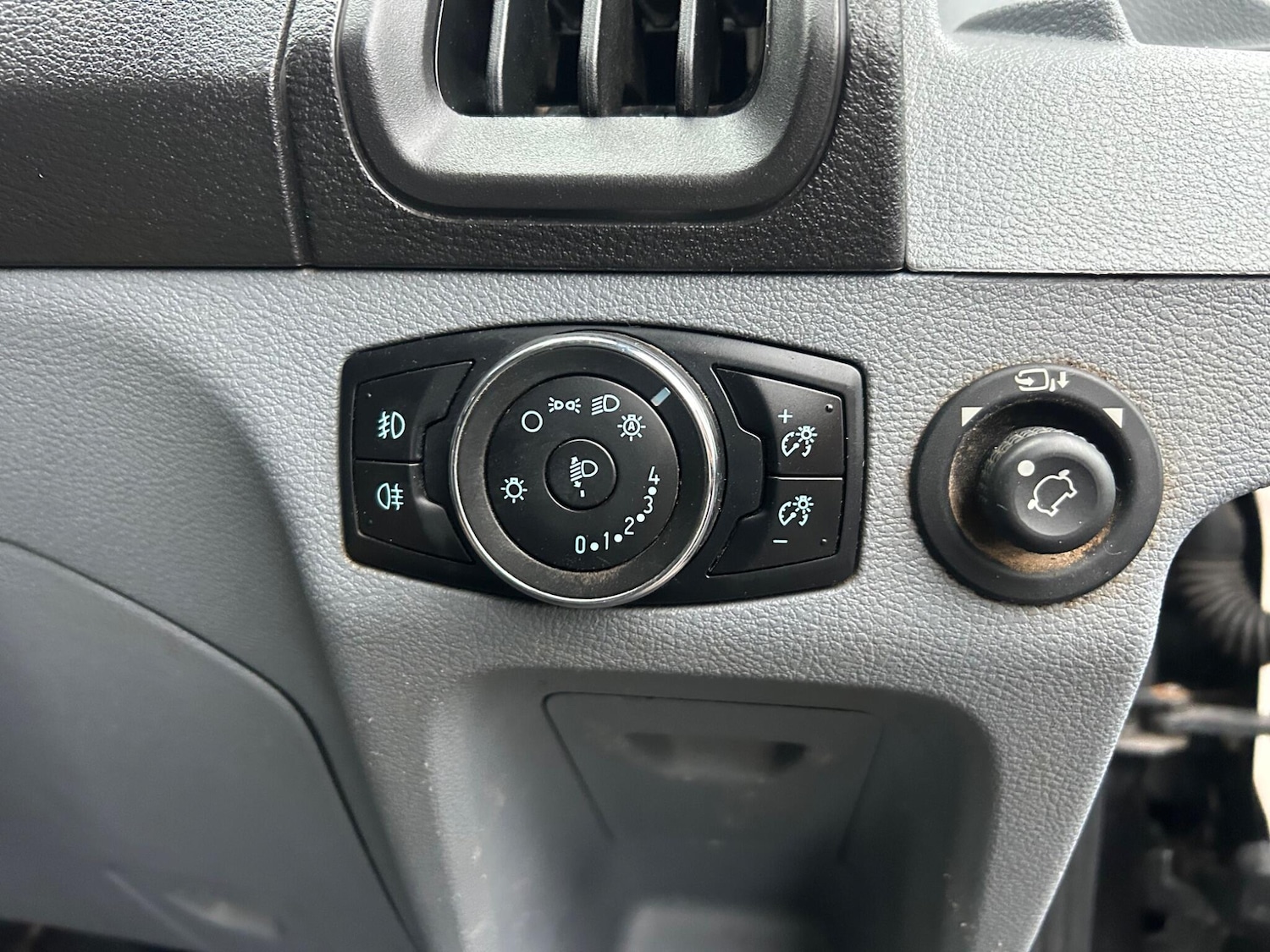 Used Ford Transit 2018 for sale - 76765763: Photo 19