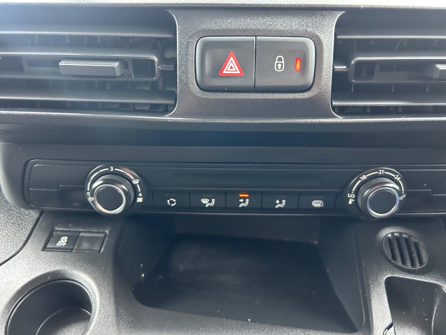 Used Vauxhall Combo 2019 for sale - 77807733: Photo 20