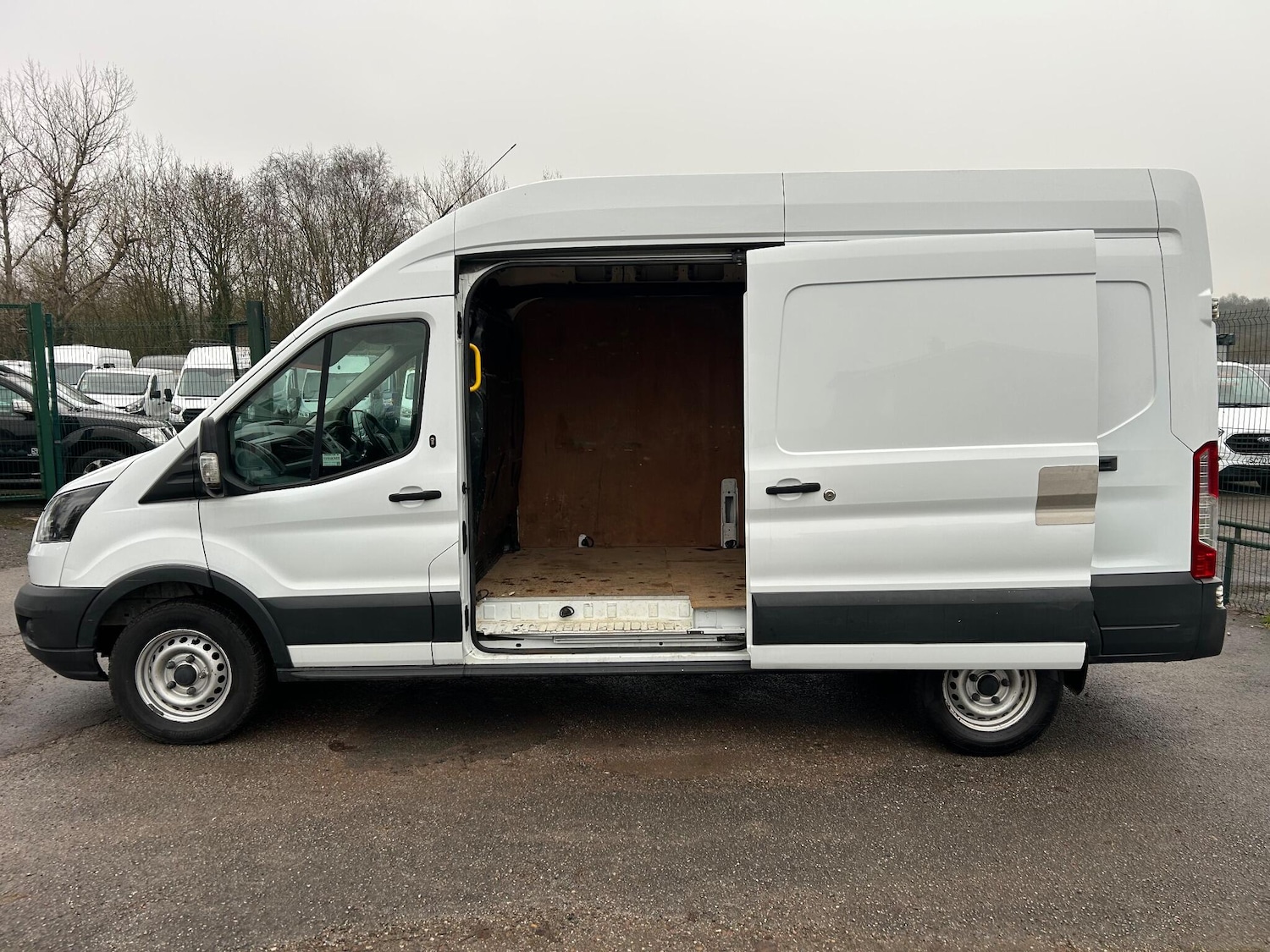 Used Ford Transit 2017 for sale - 77143850: Photo 9
