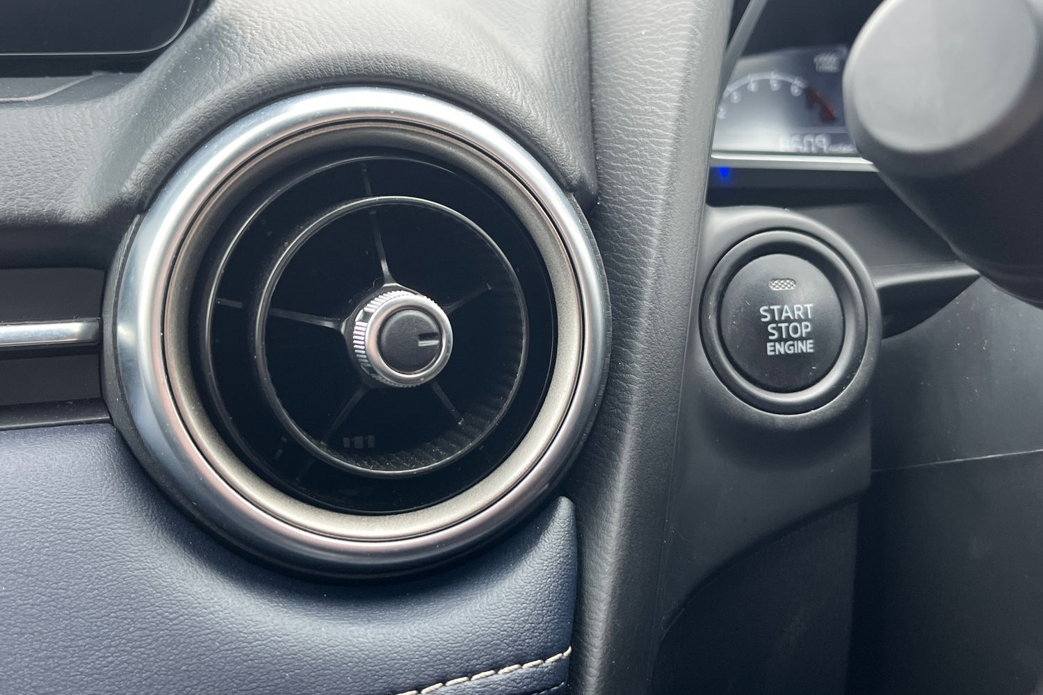 Used Mazda Mazda2 2022 for sale - 77023902: Photo 31