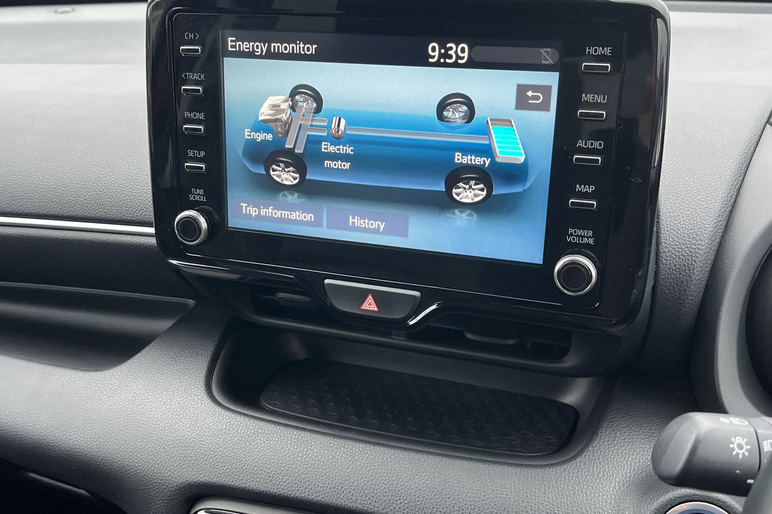 Used Mazda Mazda2 HYBRID 2022 for sale - 77438067: Photo 38