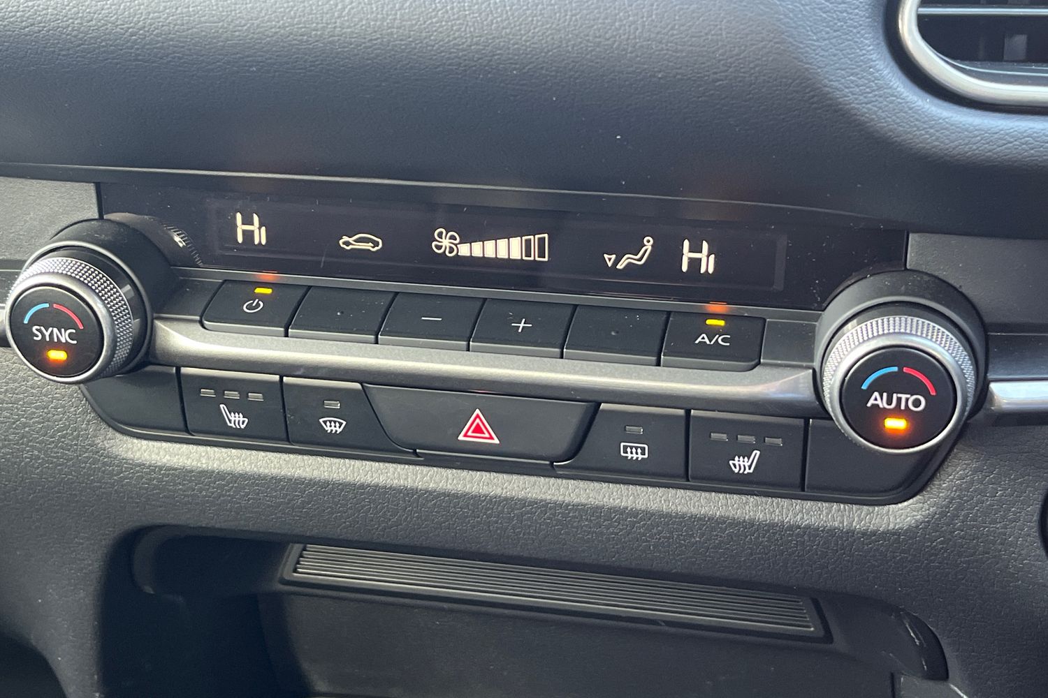 Used Mazda CX-30 2022 for sale - 76396804: Photo 19