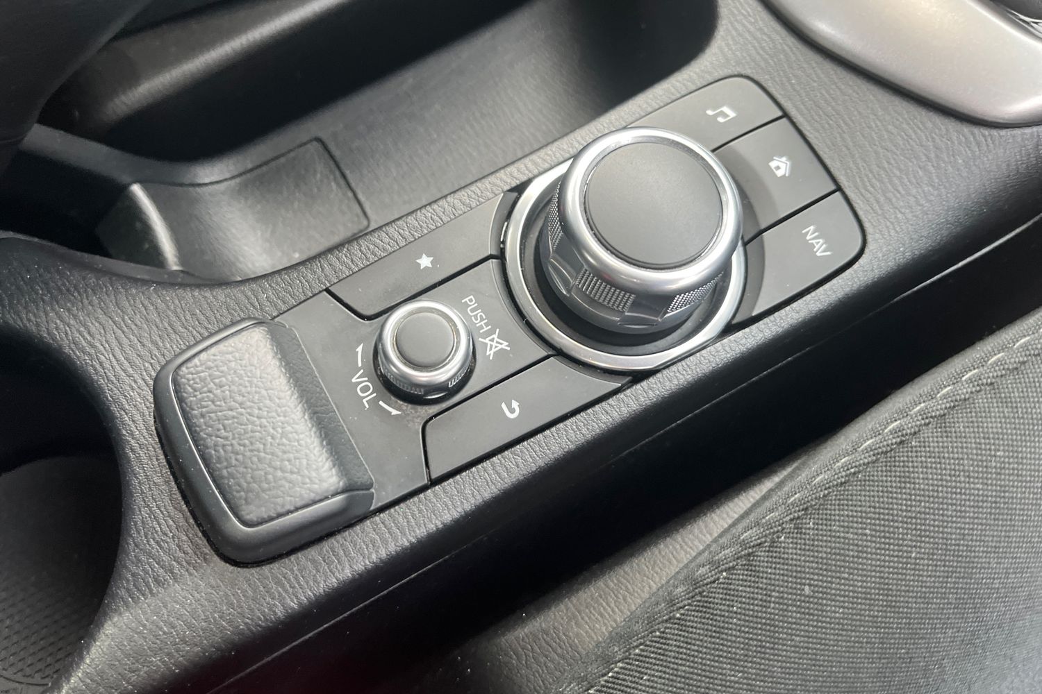 Used Mazda CX-3 2018 for sale - 76725539: Photo 28