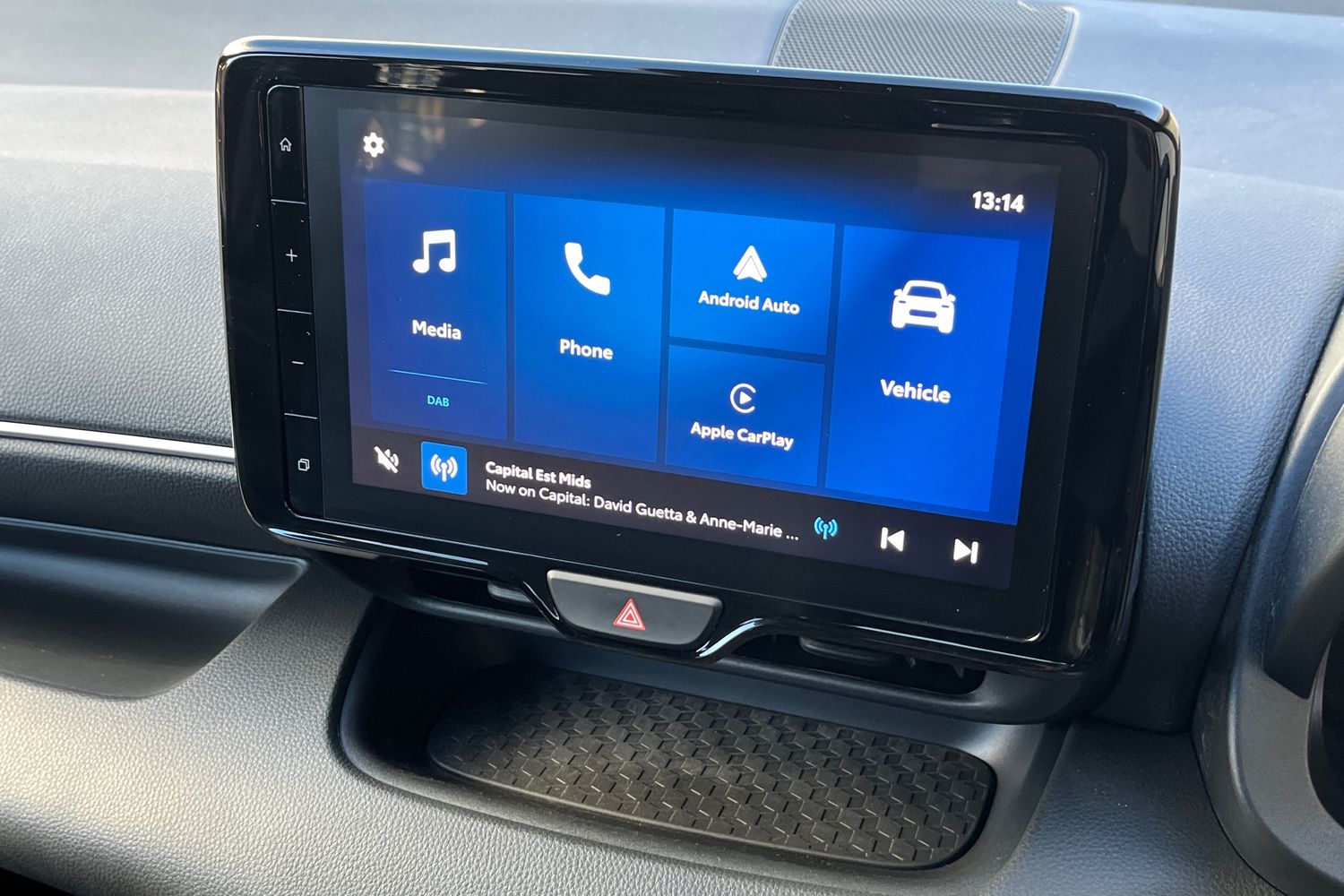 Used Mazda Mazda2 HYBRID 2024 for sale - 76077542: Photo 19