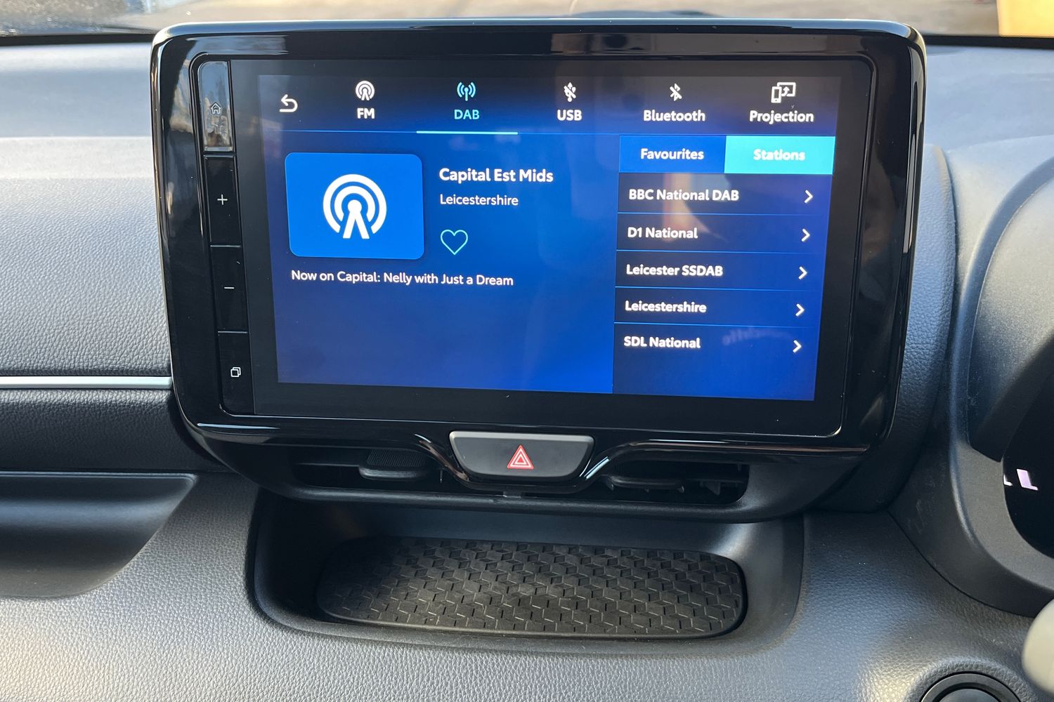 Used Mazda Mazda2 HYBRID 2024 for sale - 76077542: Photo 21