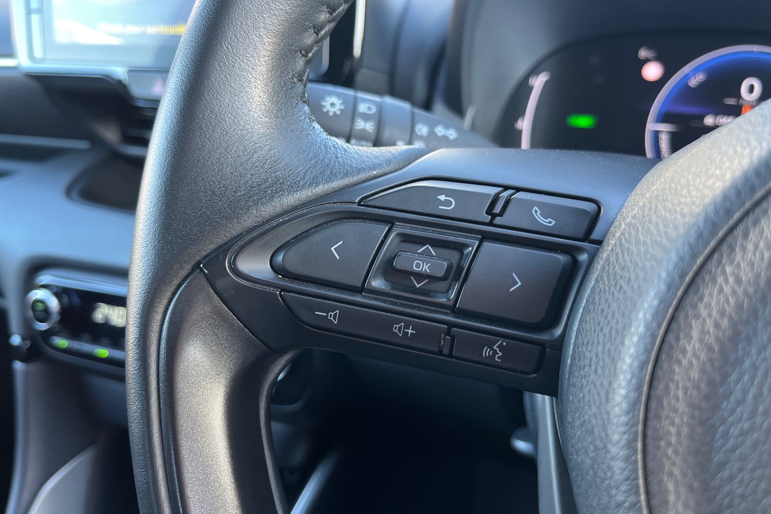 Used Mazda Mazda2 HYBRID 2024 for sale - 76077542: Photo 23