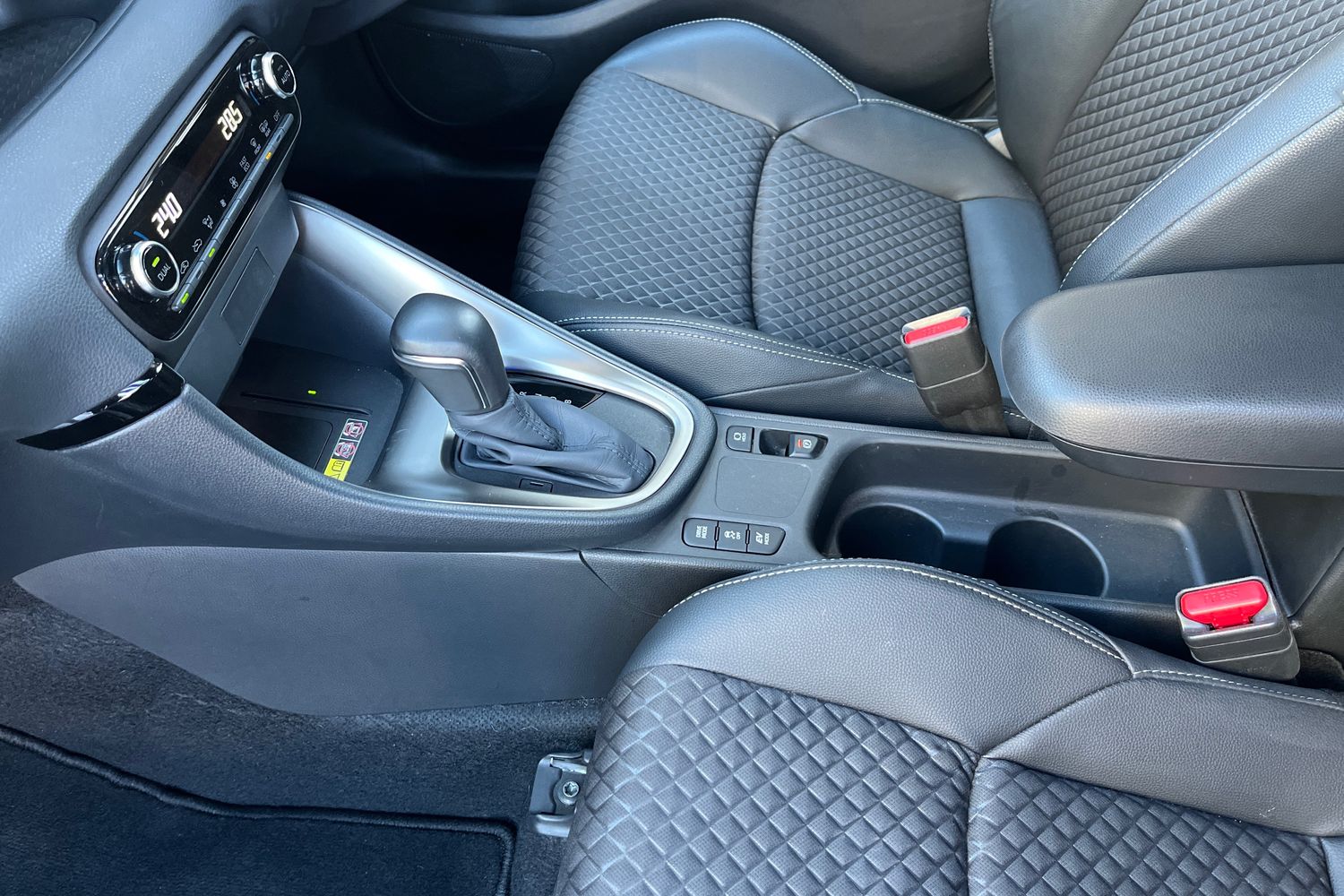 Used Mazda Mazda2 HYBRID 2024 for sale - 76077542: Photo 32