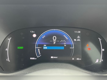 Used Mazda Mazda2 HYBRID 2024 for sale - 76077542: Photo