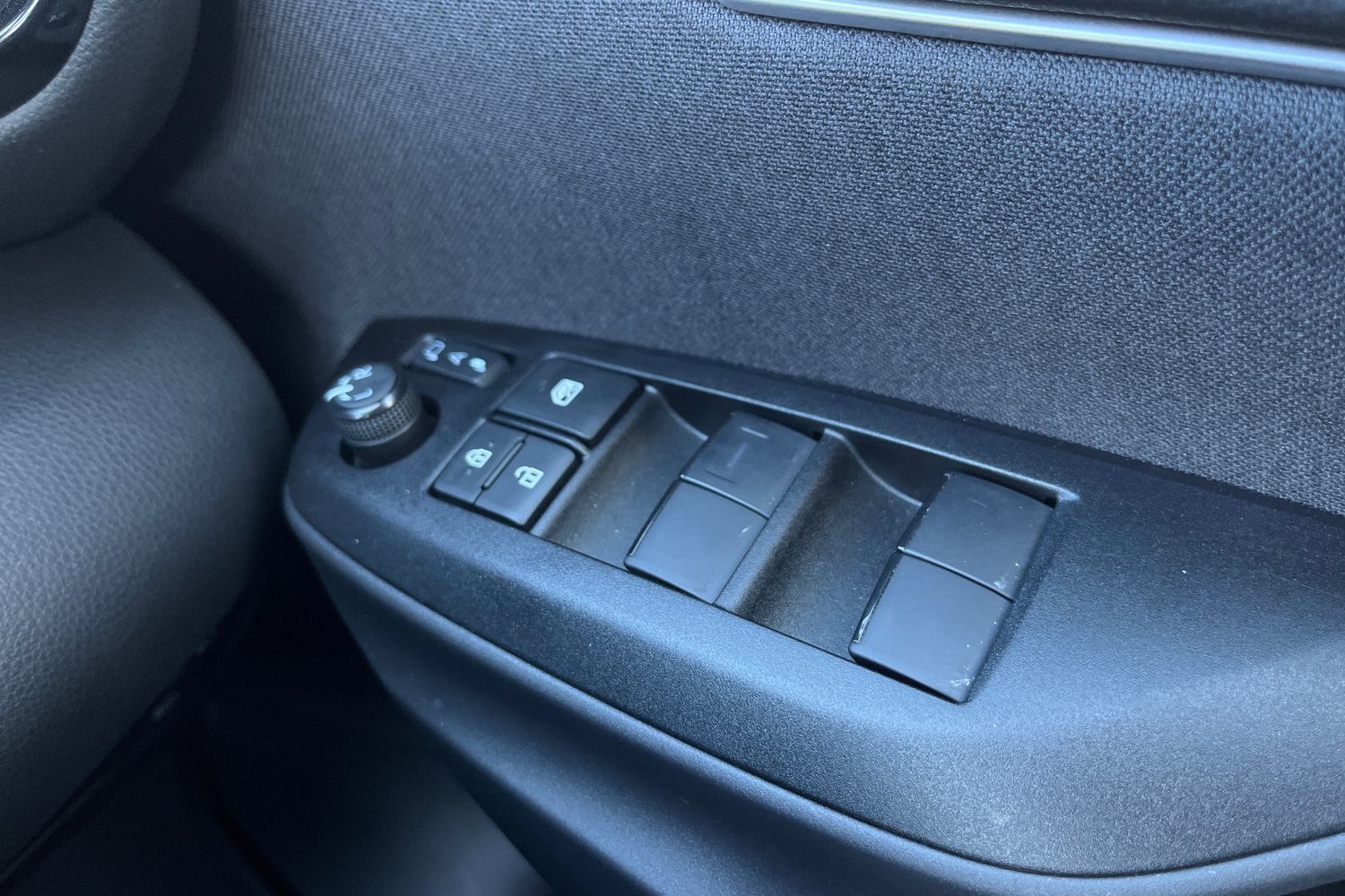 Used Mazda Mazda2 HYBRID 2025 for sale - 77947011: Photo 25