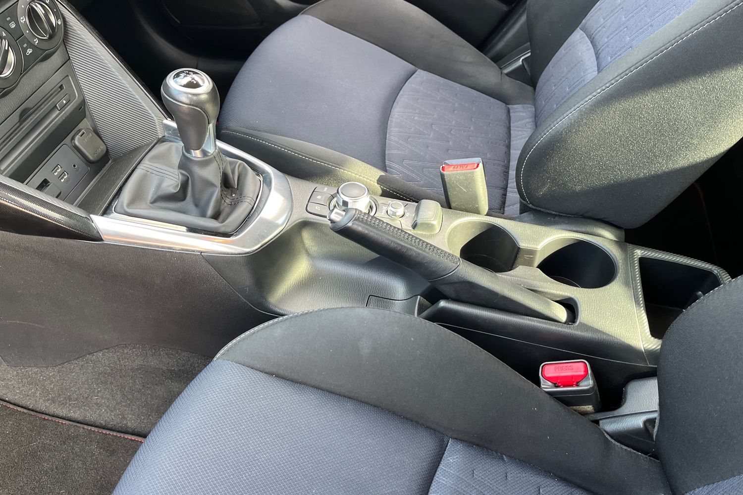 Used Mazda Mazda2 2015 for sale - 77891522: Photo 36