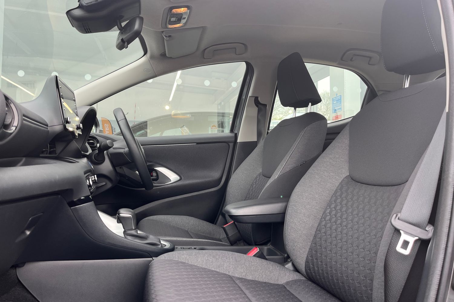 Used Mazda Mazda2 HYBRID 2023 for sale - 78163761: Photo 35