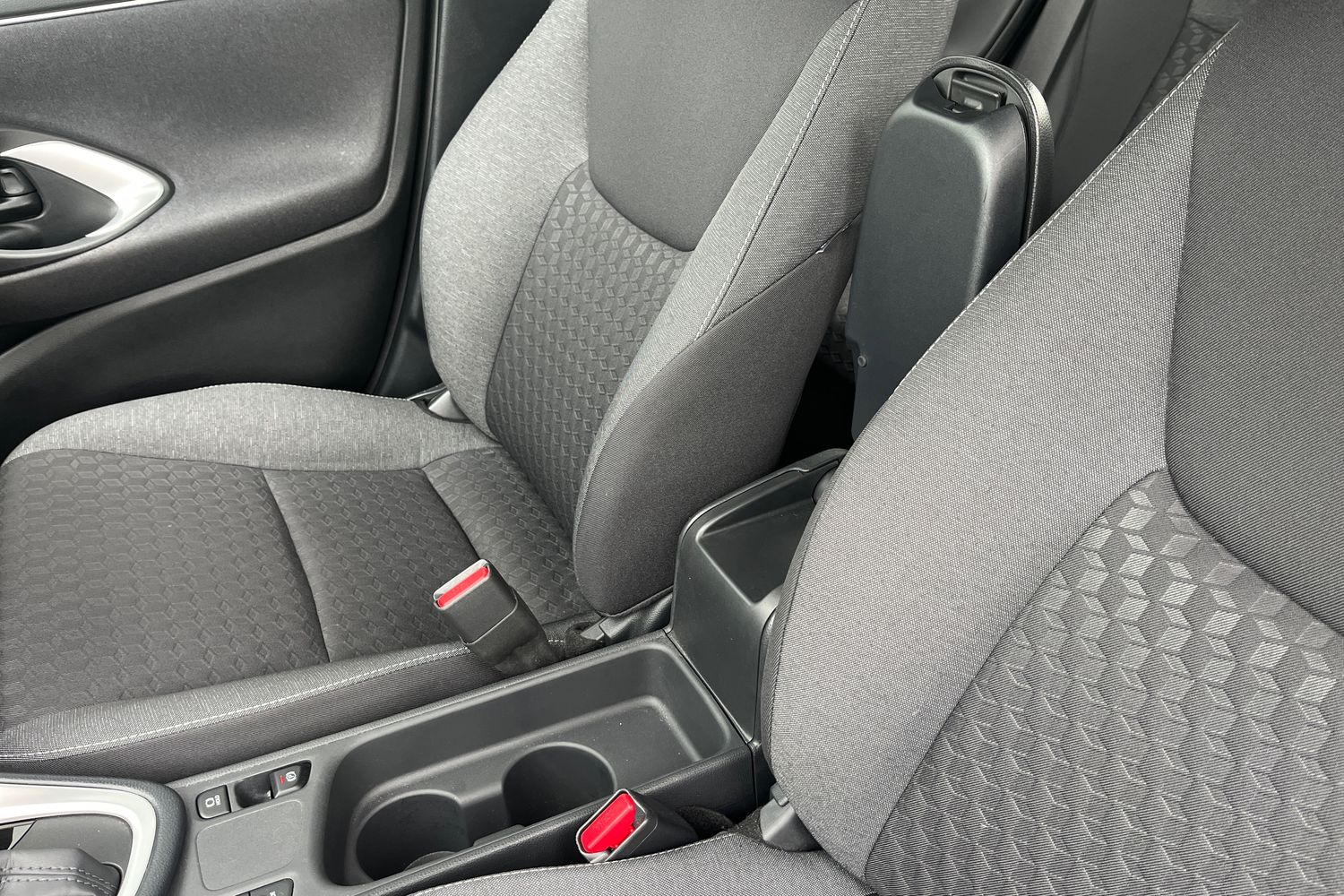 Used Mazda Mazda2 HYBRID 2023 for sale - 78163761: Photo 39