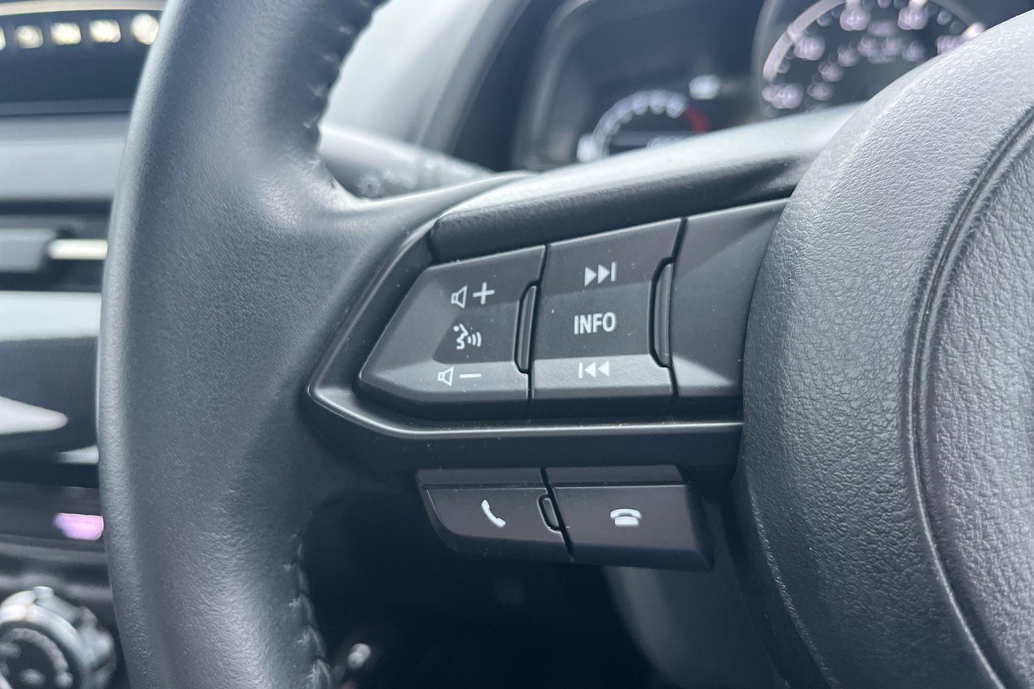 Used Mazda Mazda2 2023 for sale - 77438070: Photo 35