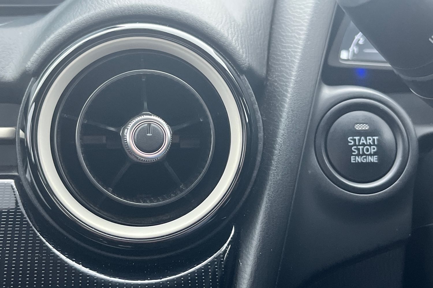 Used Mazda Mazda2 2023 for sale - 77438070: Photo 44