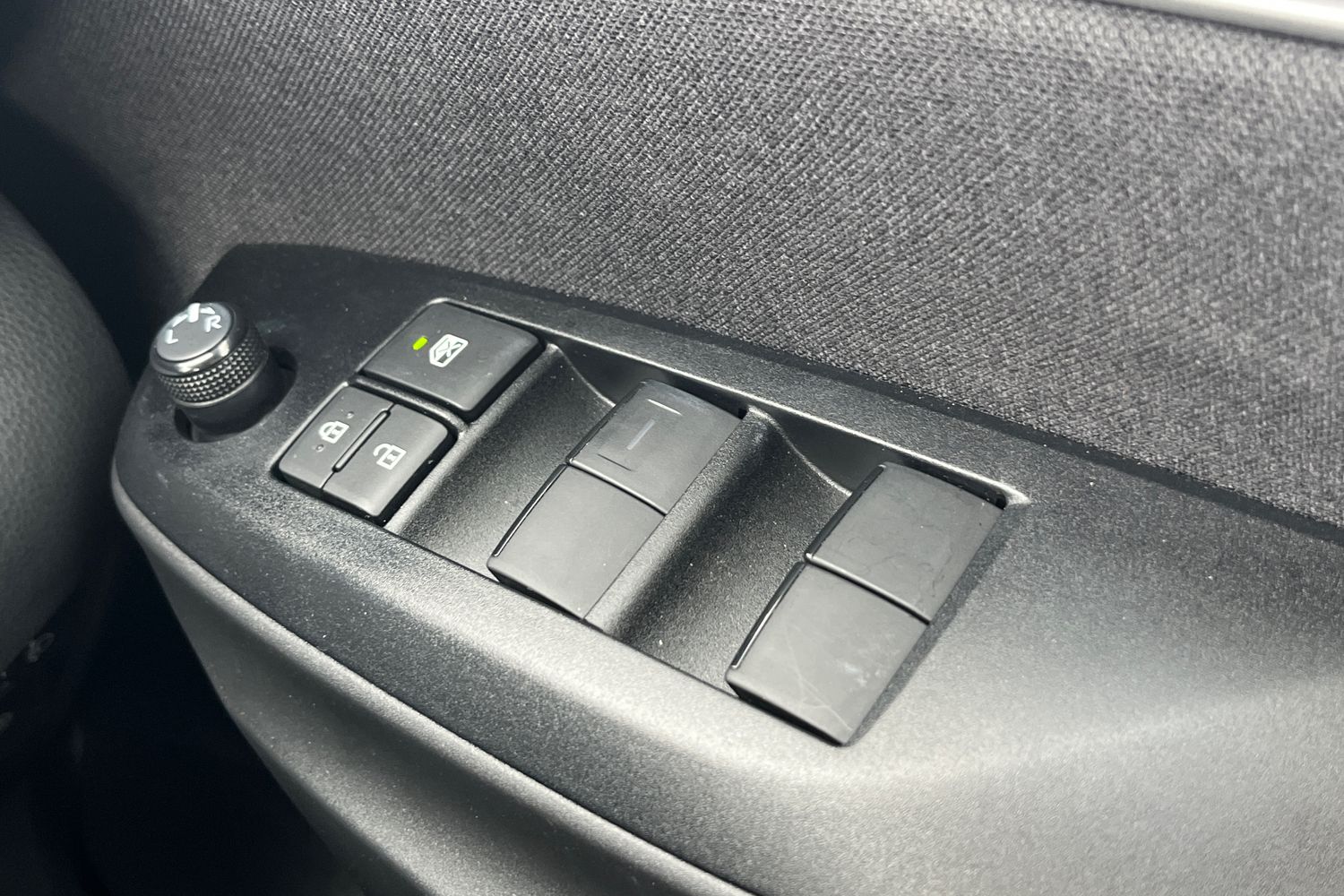 Used Mazda Mazda2 HYBRID 2023 for sale - 78092706: Photo 28