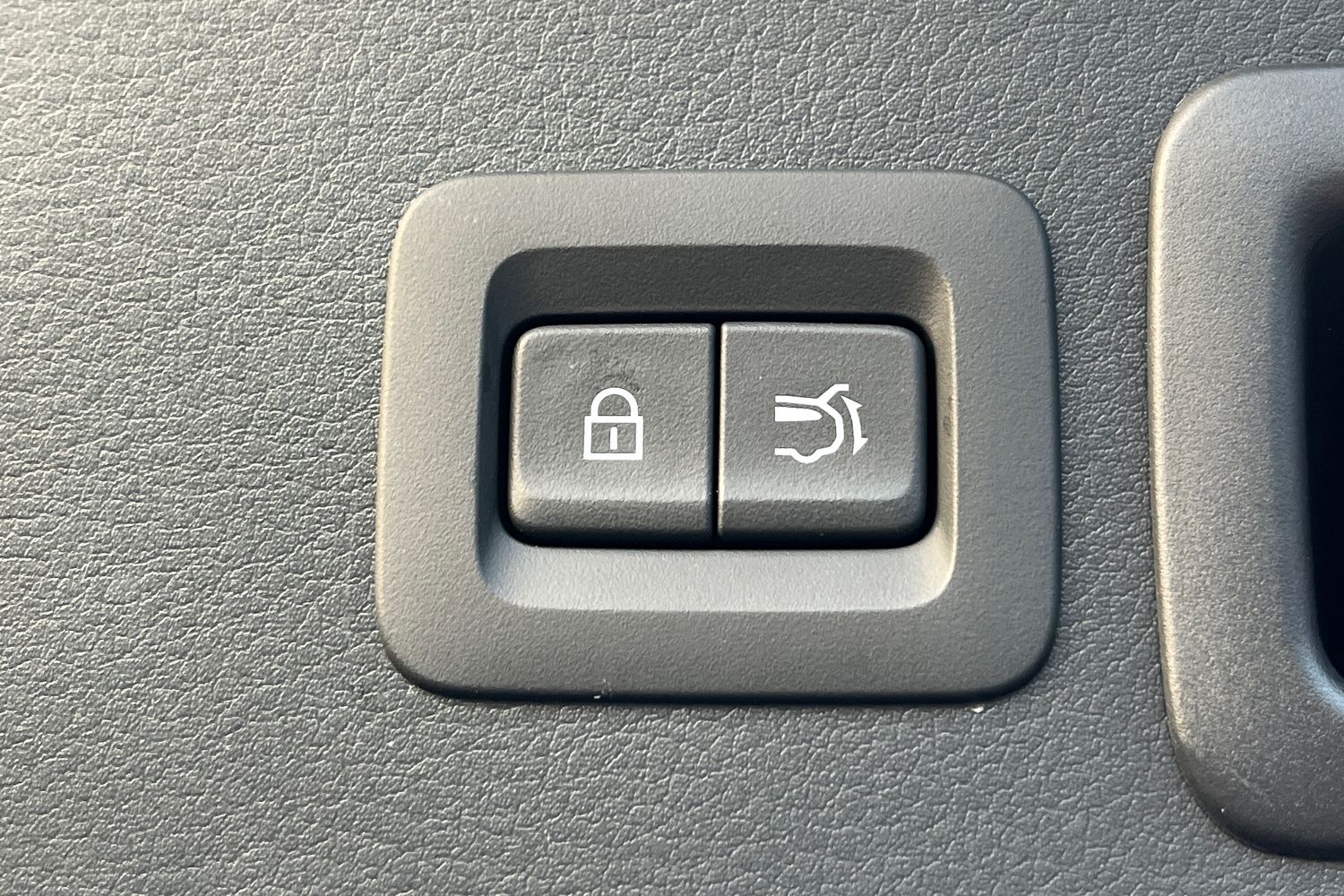 Used Mazda CX-30 2023 for sale - 76792843: Photo 15