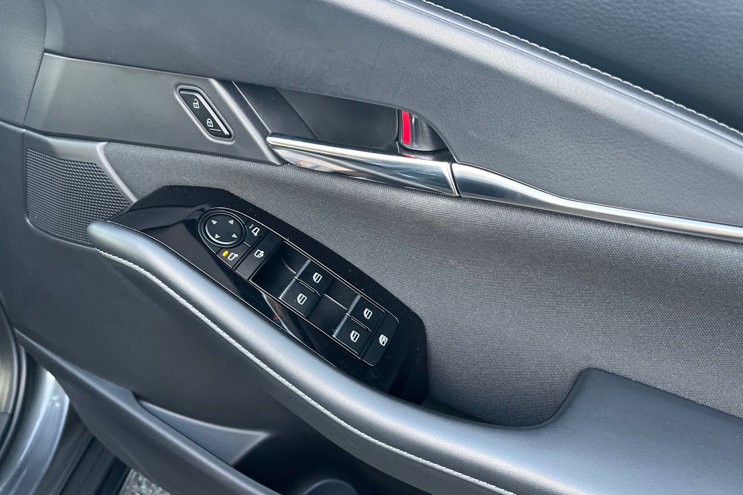 Used Mazda CX-30 2023 for sale - 76792843: Photo 16