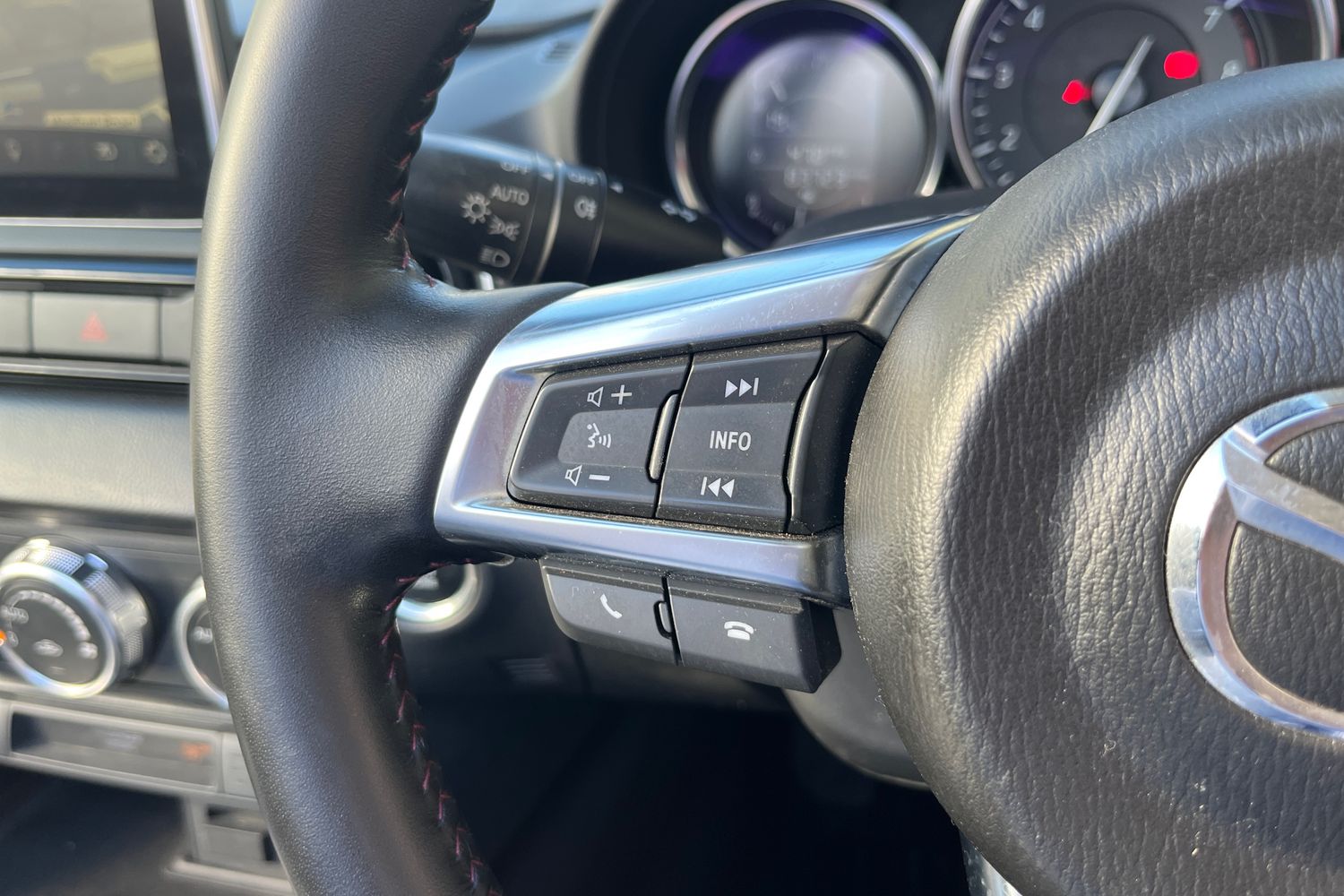 Used Mazda MX-5 2016 for sale - 76342561: Photo 34