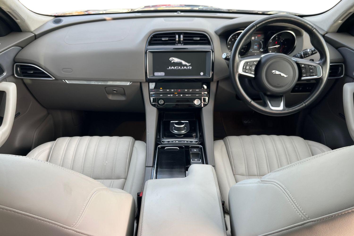 Used Jaguar F-Pace 2020 for sale - 76946656: Photo 11