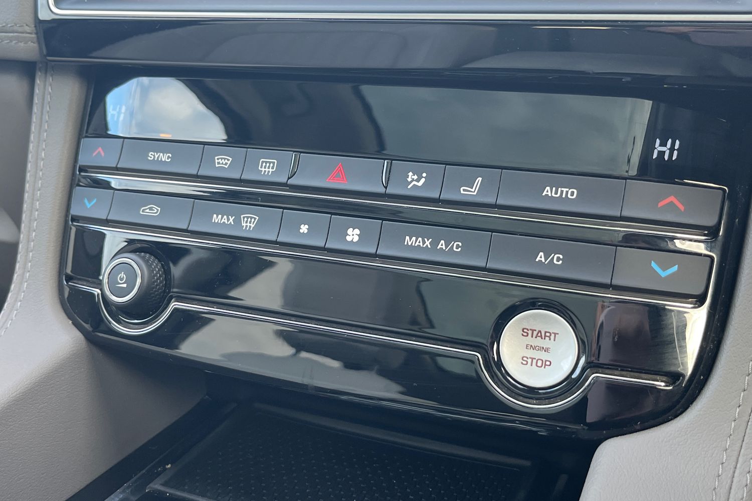 Used Jaguar F-Pace 2020 for sale - 76946656: Photo 20