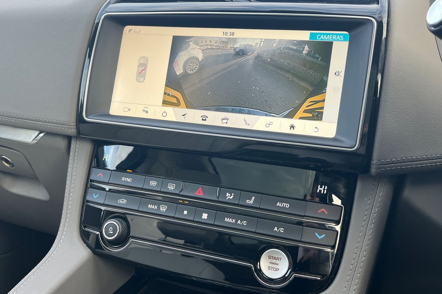 Used Jaguar F-Pace 2020 for sale - 76946656: Photo 21