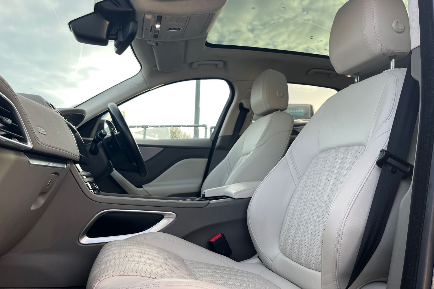 Used Jaguar F-Pace 2020 for sale - 76946656: Photo 36