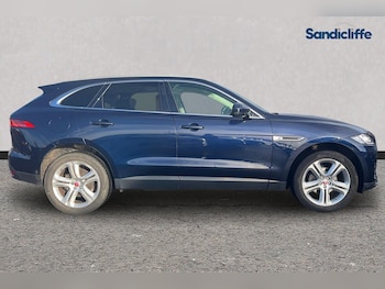 Used Jaguar F-Pace 2020 for sale - 76946656: Photo
