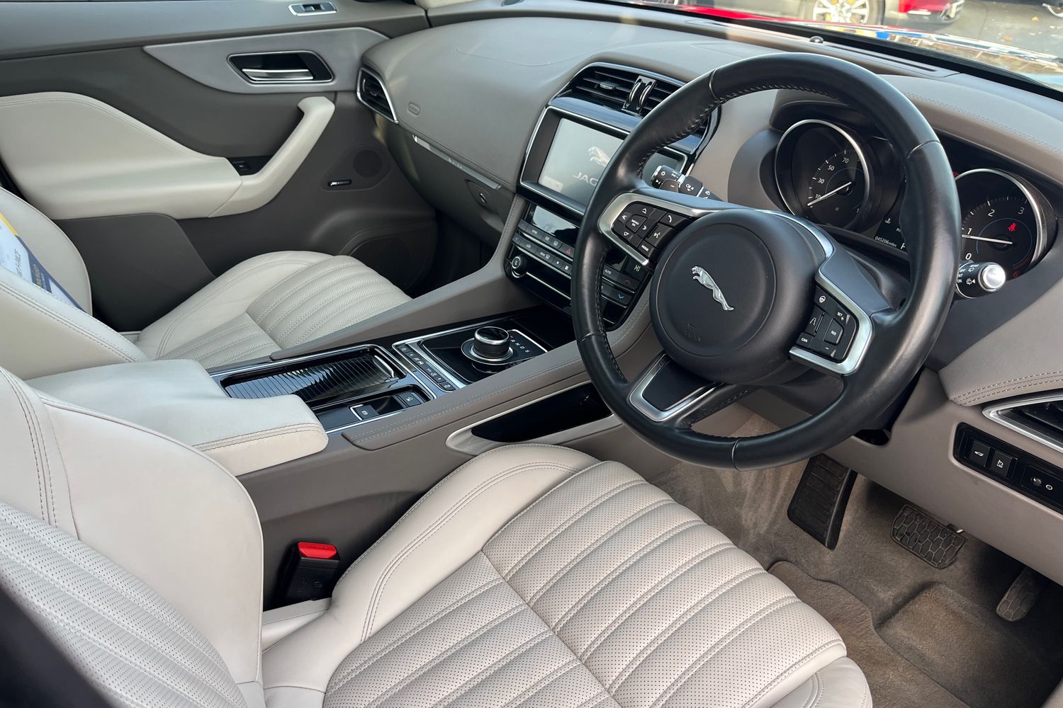 Used Jaguar F-Pace 2020 for sale - 76946656: Photo 41