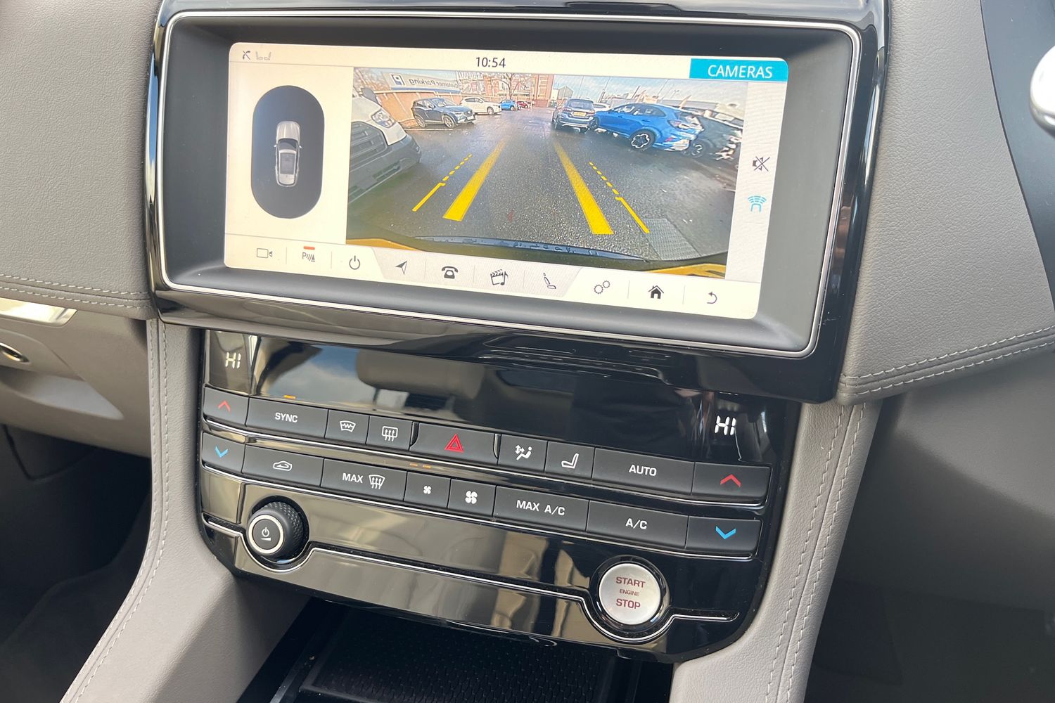 Used Jaguar F-Pace 2020 for sale - 76946656: Photo 47