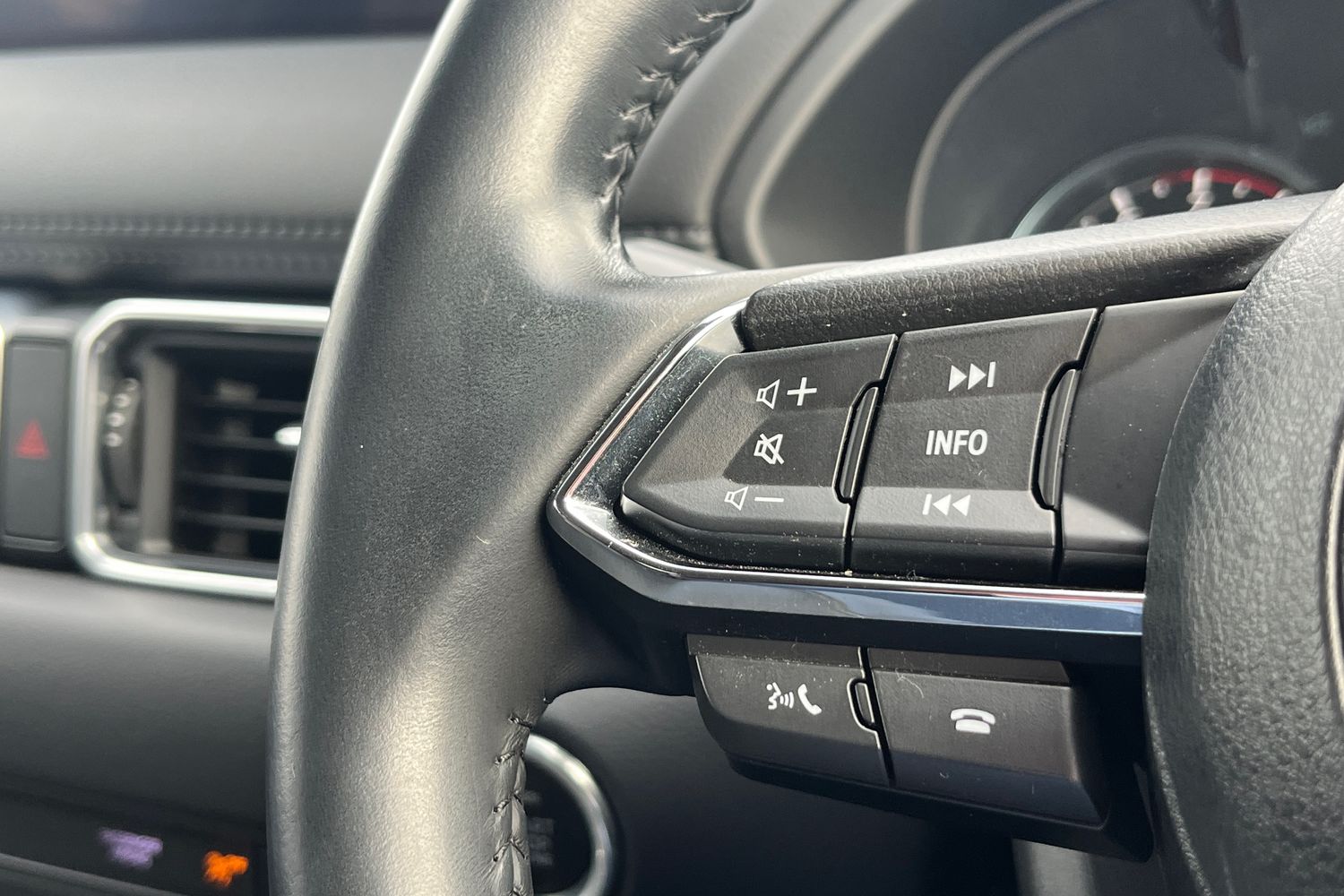 Used Mazda CX-5 2022 for sale - 76342555: Photo 16