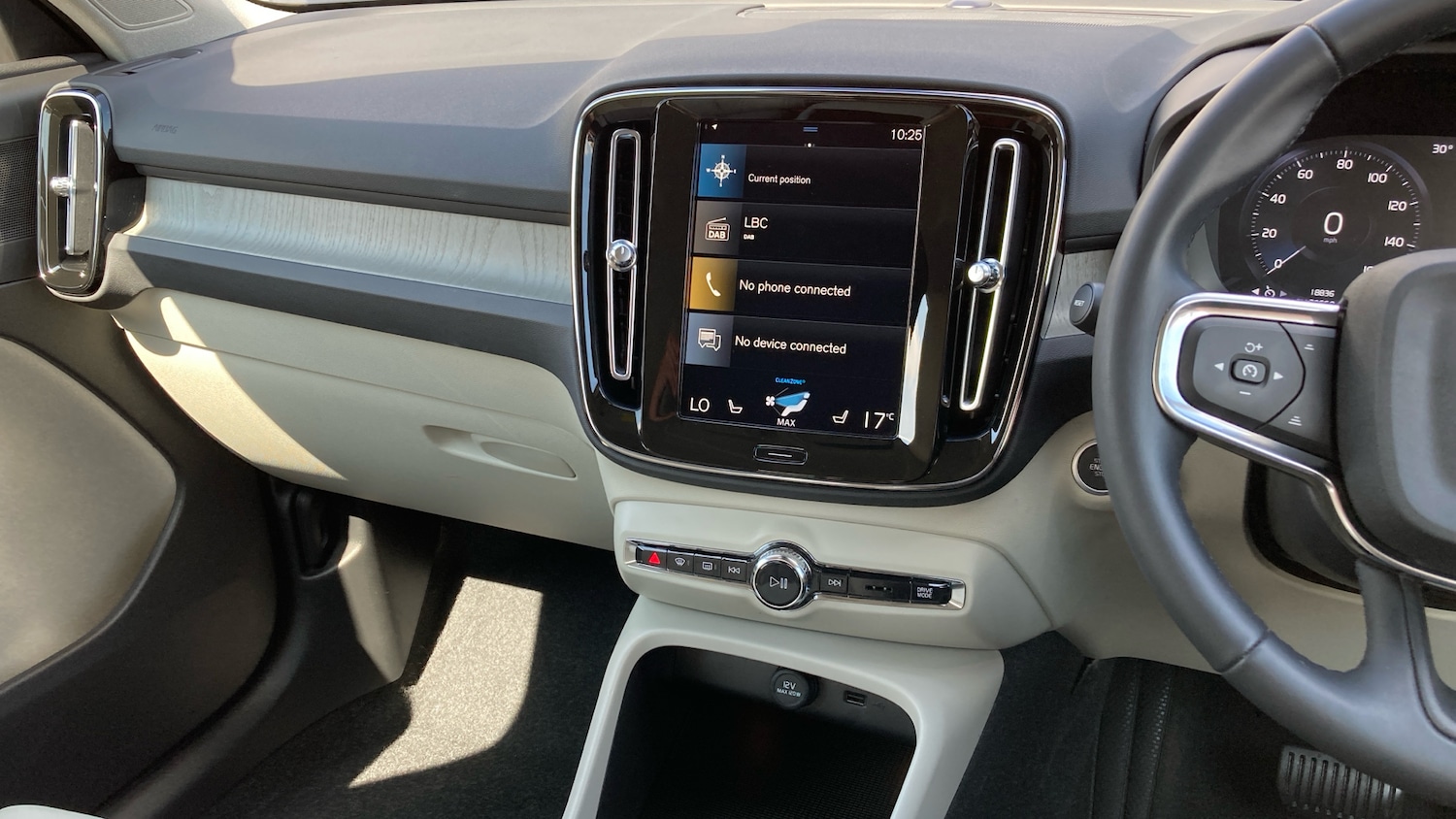 Used Volvo XC40 2021 for sale - 76101955: Photo 14