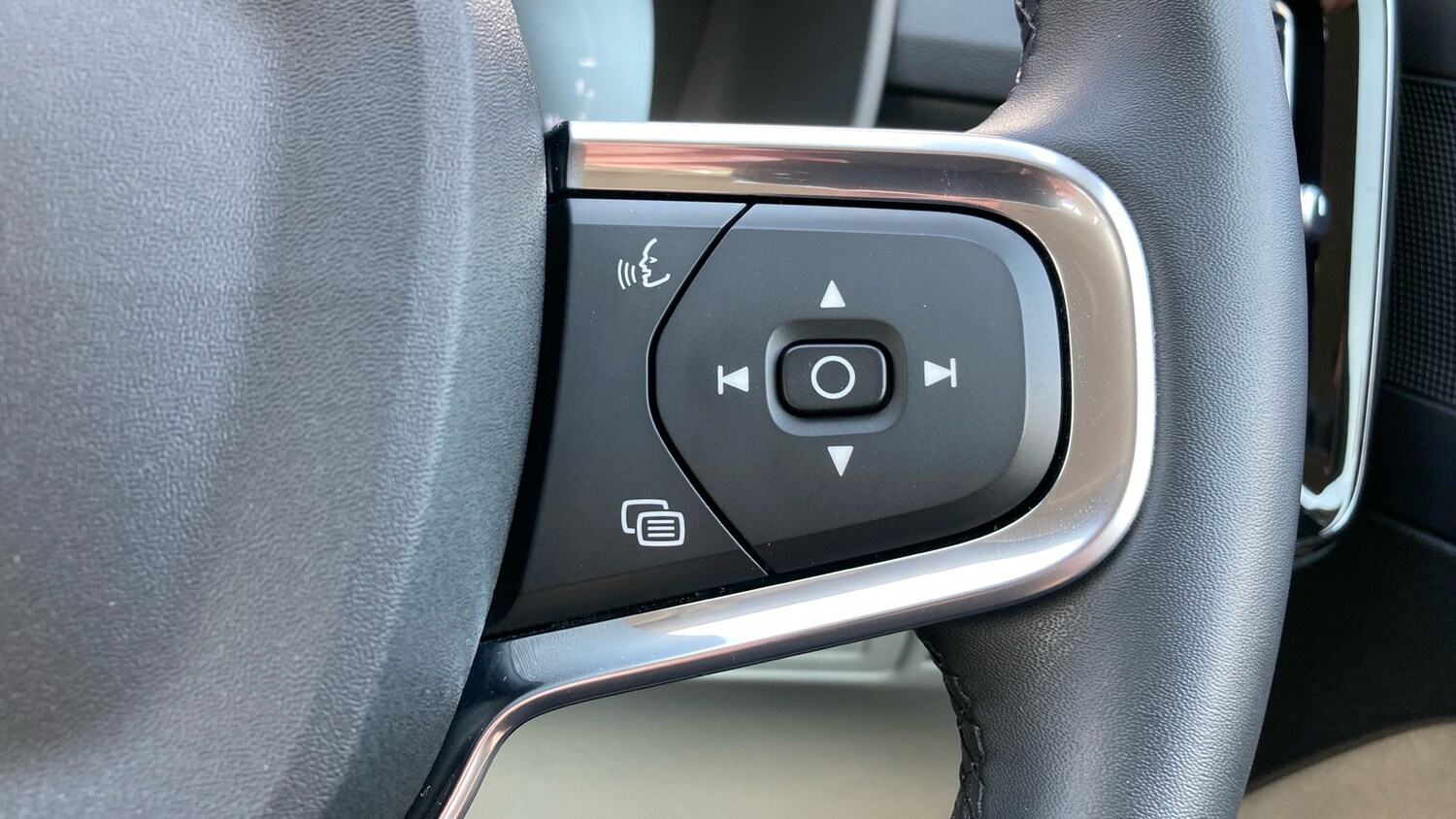 Used Volvo XC40 2021 for sale - 76101955: Photo 40