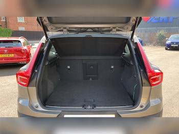 Used Volvo XC40 2021 for sale - 76101955: Photo 4