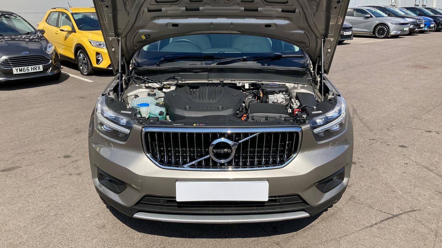 Used Volvo XC40 2021 for sale - 76101955: Photo 8