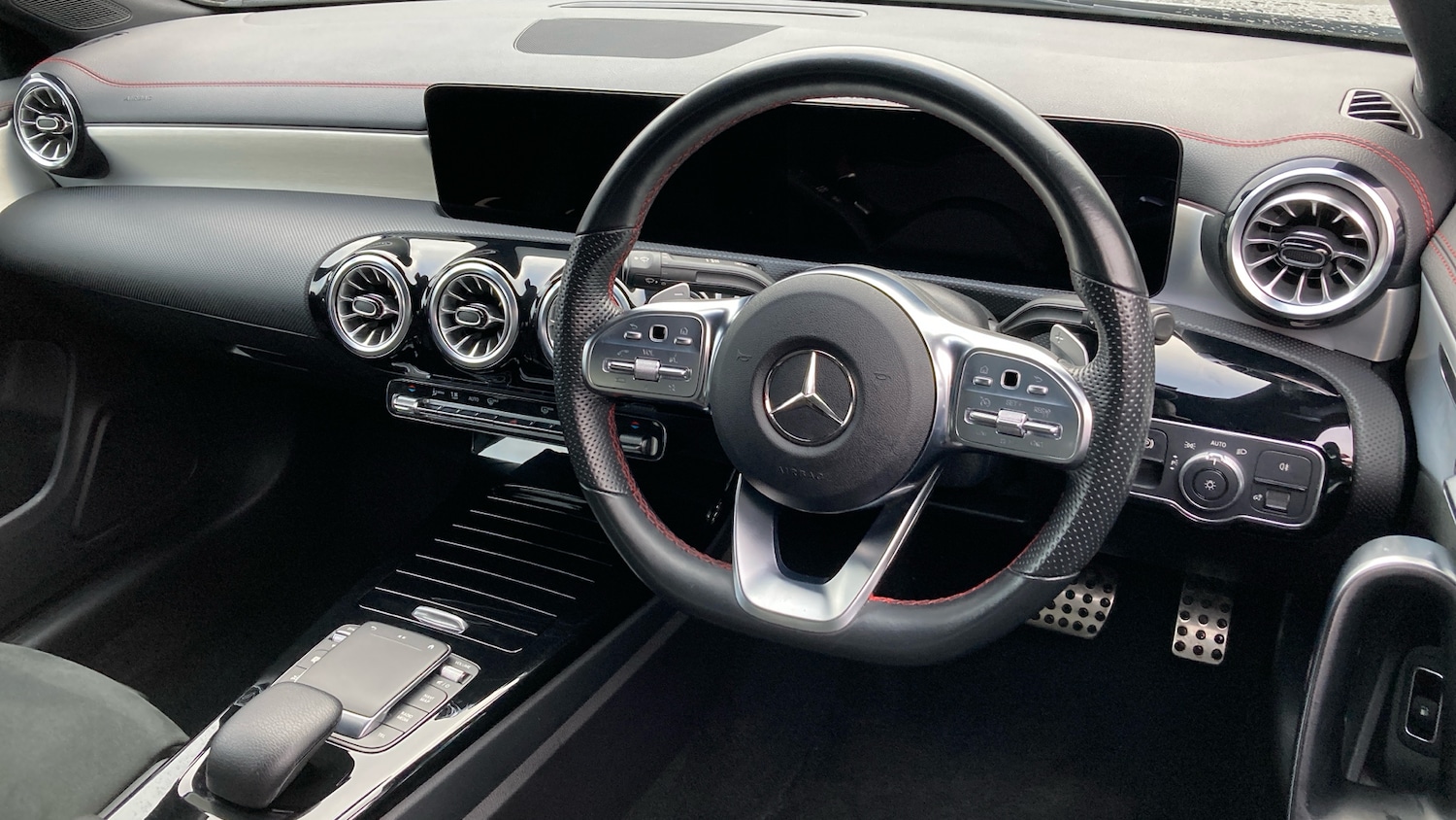 Used Mercedes-Benz CLA 2023 for sale - 76302857: Photo 11