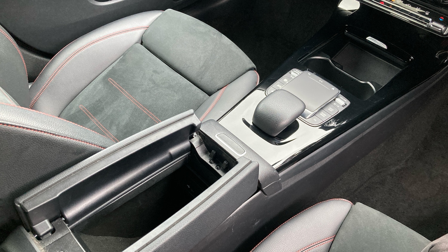 Used Mercedes-Benz CLA 2023 for sale - 76302857: Photo 27