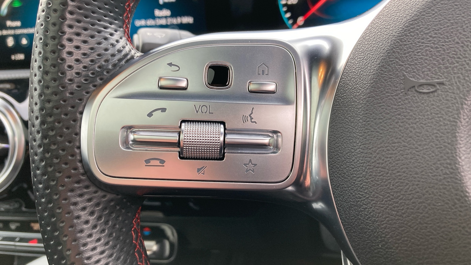 Used Mercedes-Benz CLA 2023 for sale - 76302857: Photo 40