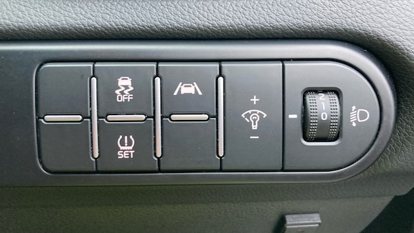 Used Kia Ceed 2023 for sale - 76330320: Photo 42