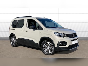 Peugeot Rifter feature image